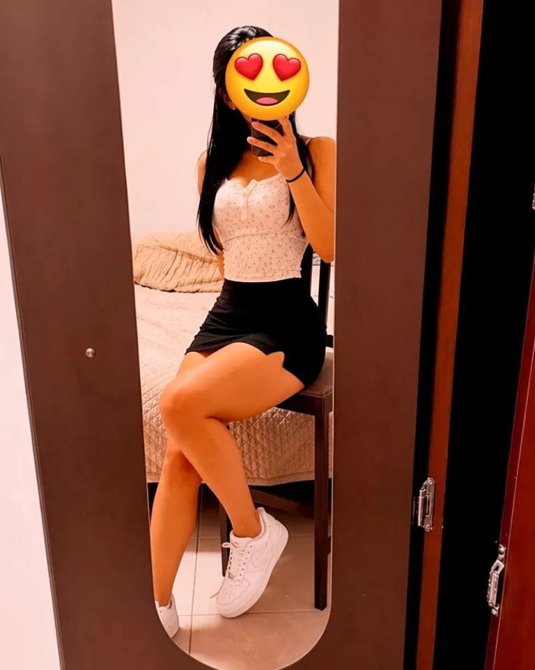 BELLA JOVEN RECIEN EMPEZANDO EN ESTO HAGO UN BUEN TARRO in Cajamarca - image 1