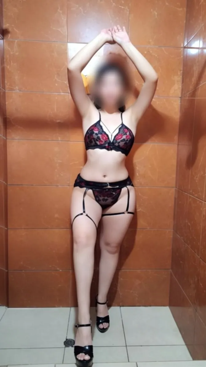 Nayeli 922611645 Universitaria INICIATIVA VIP oral peladito ❤️ in Arequipa - image 2